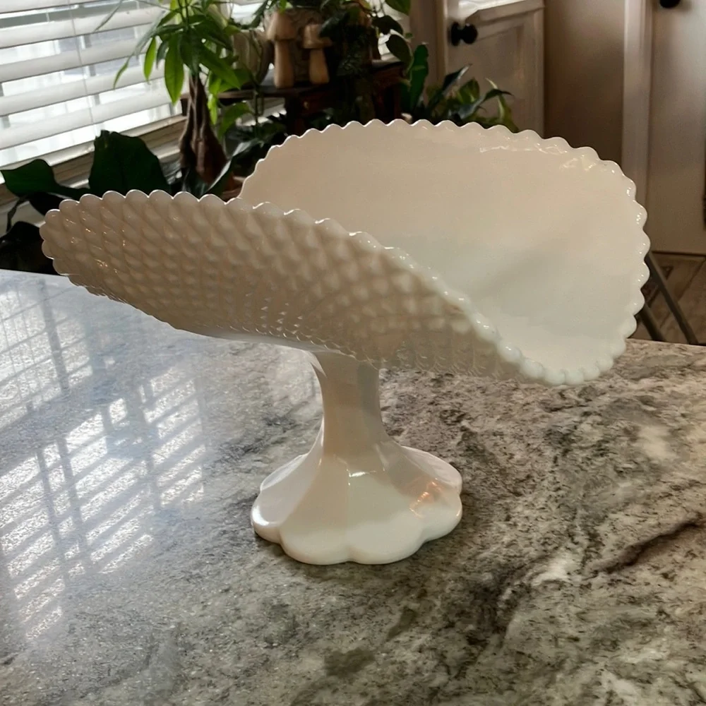 Vintage Milkglass Banana Boat Diamond Pattern